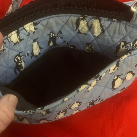 🎁Vera Bradley Penguin Print Crossbody - Picture 5 of 11